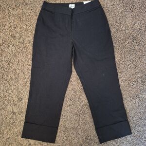 NWT New Chico's Elegant Black Capri Pants Size 0 (Small 4)